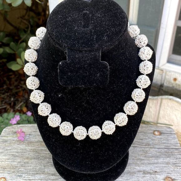 Charter Club Chunky Filigree Silver Ball Necklace. EUC! - Picture 1 of 4